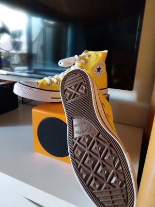 Converse Amarillas  Un 41