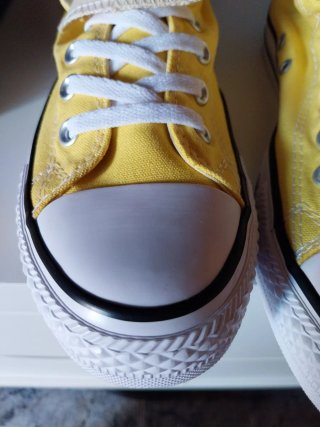 Converse Amarillas  Un 41