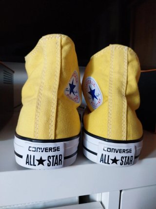 Converse Amarillas  Un 41