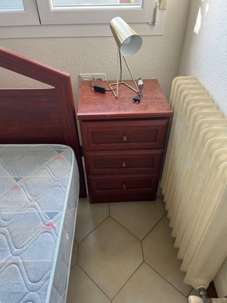 Cama completa 135 cm y mesilla con su lampara