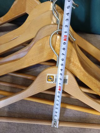 Lote 6 Perchas Madera y Metal