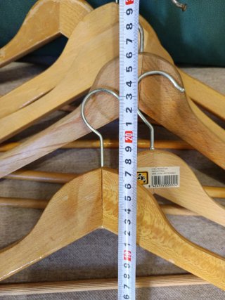 Lote 6 Perchas Madera y Metal