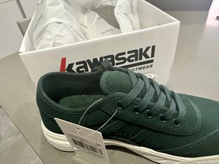 Zapatillas Kawasaki Suede Verde Talla 37