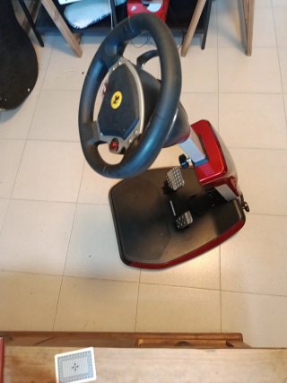 Volante Ferrari Thrustmaster PS3/PC