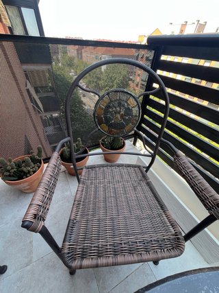 Mesa y 4 sillas jardín hierro y piedra