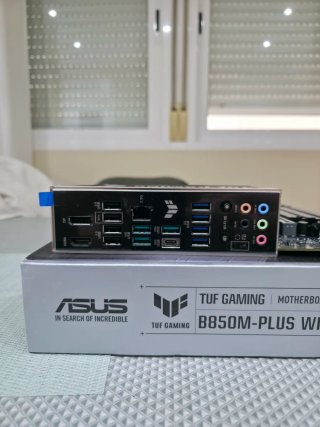 Placa Base ASUS TUF GAMING B850M (NUEVA. SIN USAR)