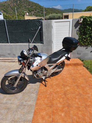 Honda CBF 250 Plata