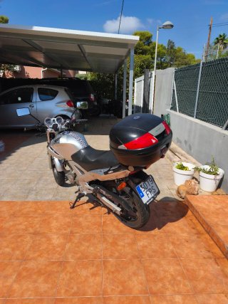 Honda CBF 250 Plata