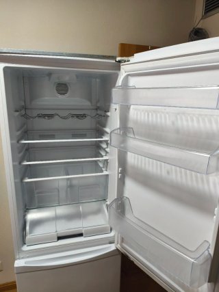 Frigorífico combi Ansonic con congelador