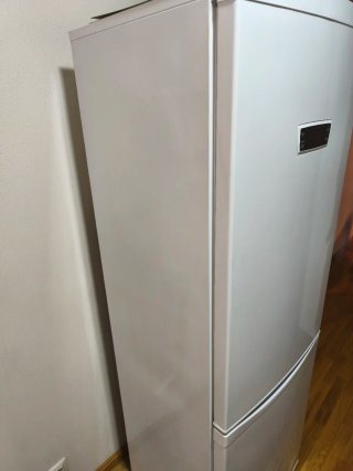Frigorífico combi Ansonic con congelador