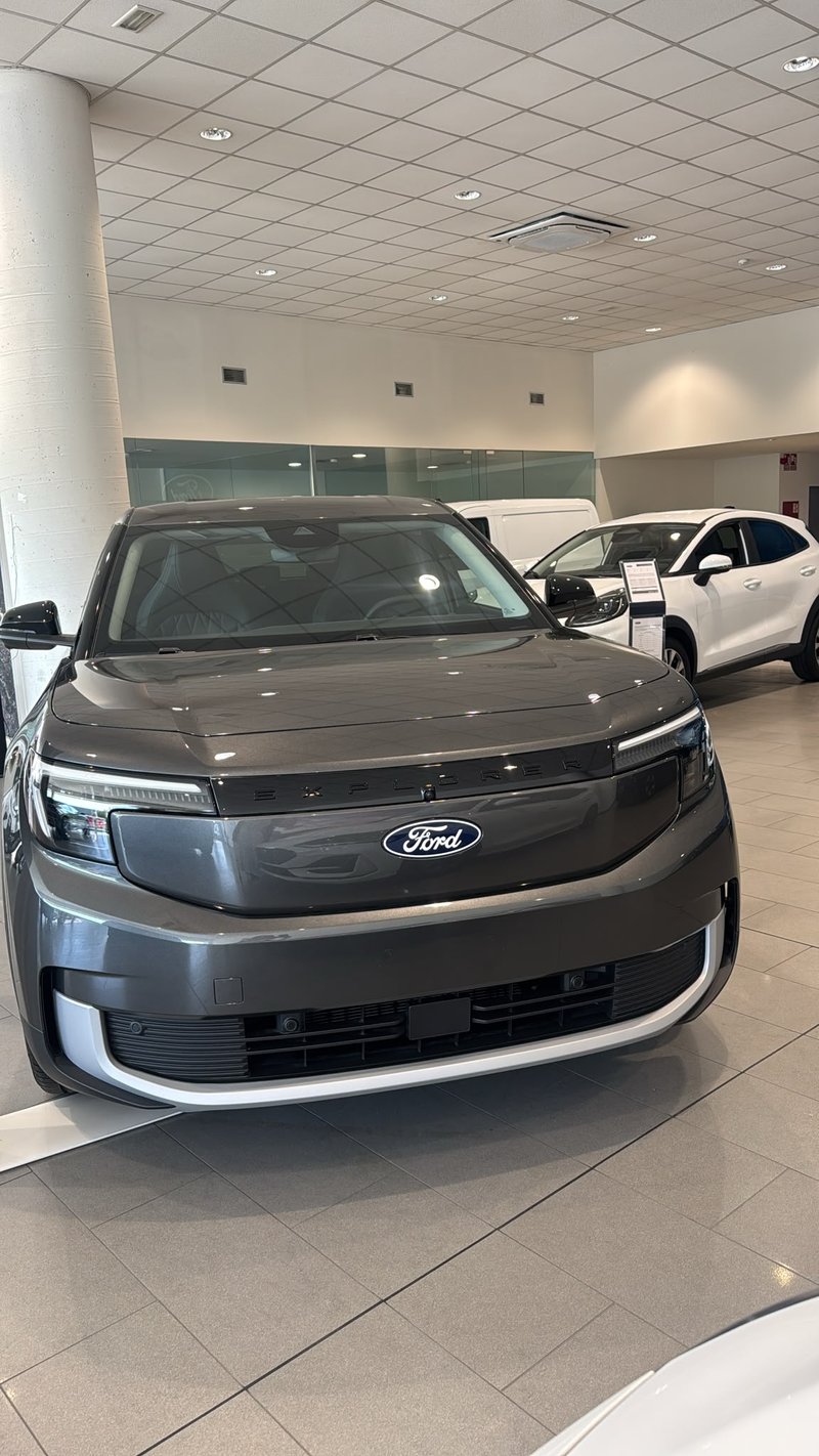 Ford Explorer 2026, foto 2
