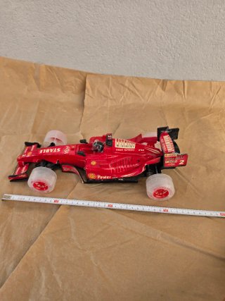 Coche de carreras rojo Fórmula 1
