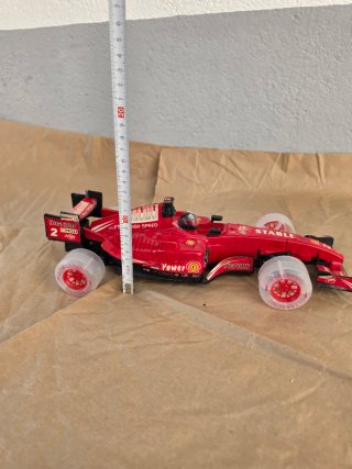 Coche de carreras rojo Fórmula 1