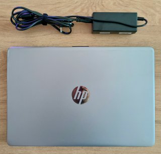 PORTATIL HP 15 ́6" FHD - i5 11Th - 8GB - SSD 256GB