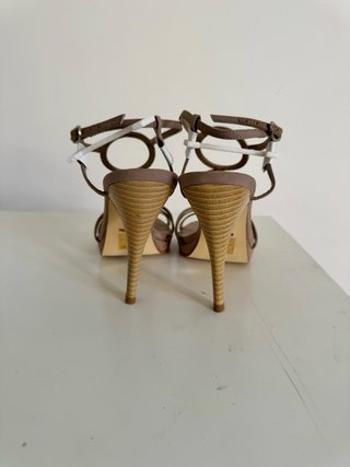 Sandali Bibilou tacco alto beige con strass