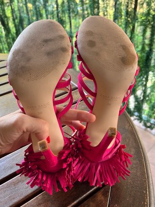 Sandalias Zara Fucsia Flecos Talla 36