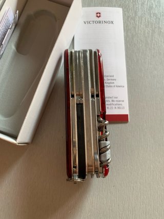 Navaja Victorinox Cyber Tool Roja M