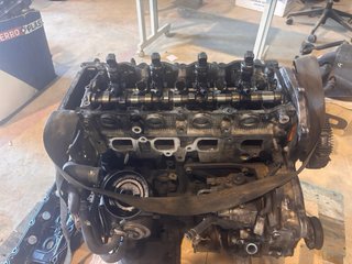 Motor Nissan YD25 para despiece