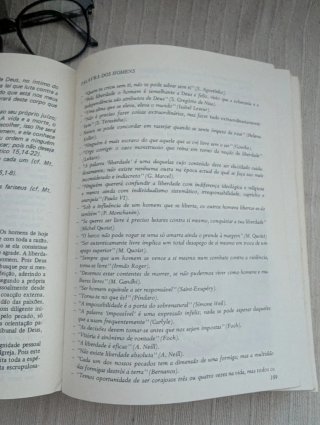 "É Preciso Renascer" - Barros de Oliveira