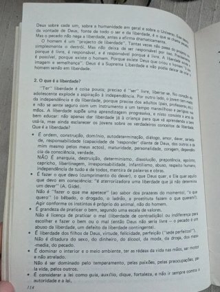 "É Preciso Renascer" - Barros de Oliveira