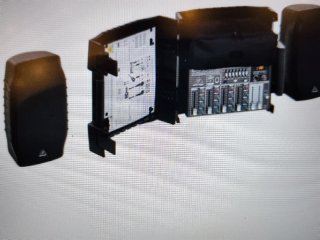 Attrezzatura Behringer PPA200 con Mixer e Altoparlanti