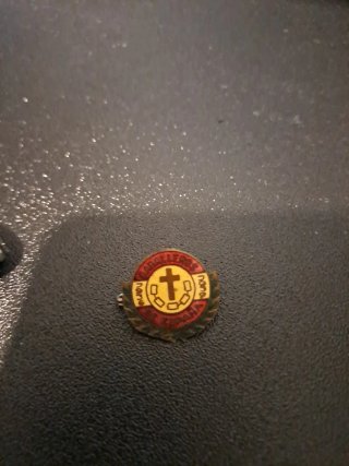 Lote Insignias Franquistas