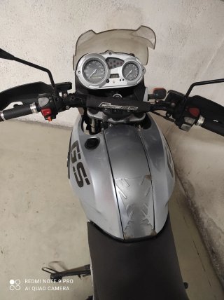 BMW 650 GS Plata y Negra