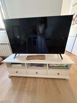 Mueble TV blanco madera