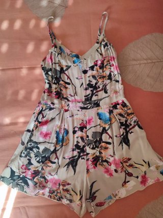 Mono corto estampado floral mujer