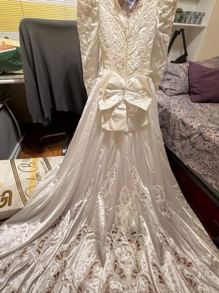Vestido de Novia Blanco con Lazo