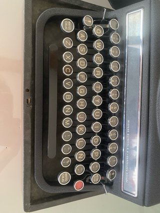 Máquina de escribir Hispano Olivetti
