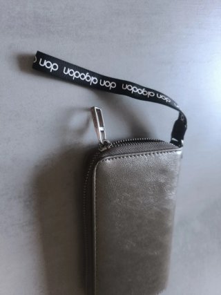 Cartera Don Algodón plateada con asa