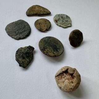 Lote Arqueología: Botones y Monedas