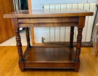 Mesa auxiliar madera maciza con cajón
