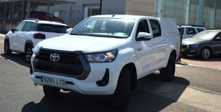 TOYOTA Hilux 2.4 D4D Cabina Doble GX