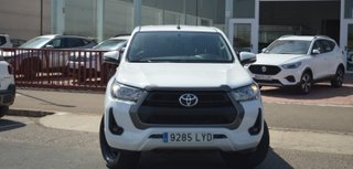 TOYOTA Hilux 2.4 D4D Cabina Doble GX