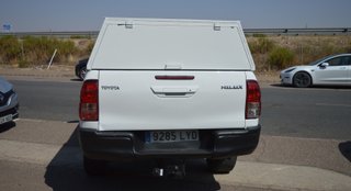 TOYOTA Hilux 2.4 D4D Cabina Doble GX