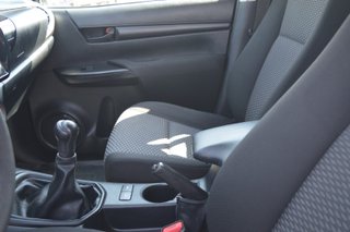 TOYOTA Hilux 2.4 D4D Cabina Doble GX