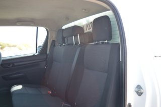 TOYOTA Hilux 2.4 D4D Cabina Doble GX