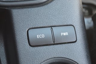 TOYOTA Hilux 2.4 D4D Cabina Doble GX
