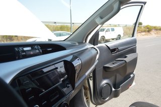 TOYOTA Hilux 2.4 D4D Cabina Doble GX