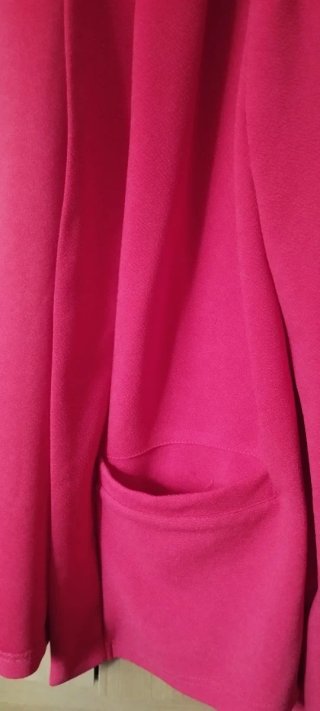 Chaqueta Roja Talla XL, equivale L española