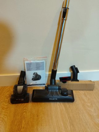 Aspiradora Rowenta con cable + accesorios
