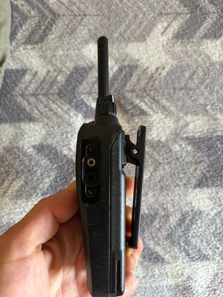 Walkie Talkie Icom Negro