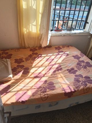 ¡SE ALQUILA HABITACIÓN!