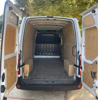 2022 Nissan NV400-Interstar muy bien cuidada