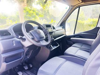 2022 Nissan NV400-Interstar muy bien cuidada
