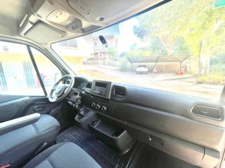 2022 Nissan NV400-Interstar muy bien cuidada