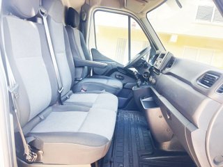 2022 Nissan NV400-Interstar muy bien cuidada