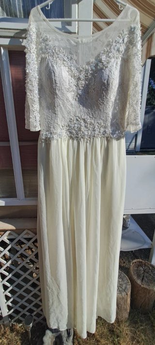 Vestido de Novia/Fiesta Beige y Blanco